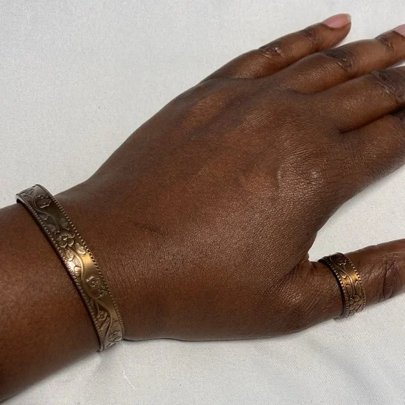 Magnetic Bracelet - Picture 3 of 6